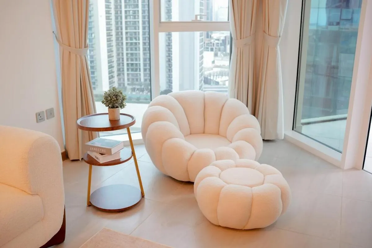 Luxe Missoni Suite With Panoramic Dubai Views